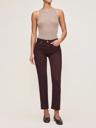 Mara Straight, Fig