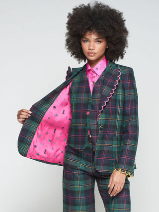 Hillary Blazer, Escoces