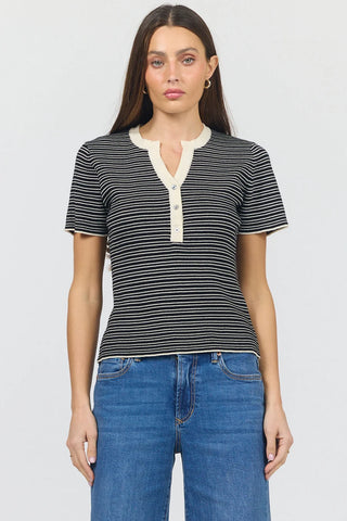 Neya, Black/Cream