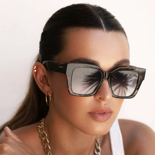 Bon Chic, Tortoise