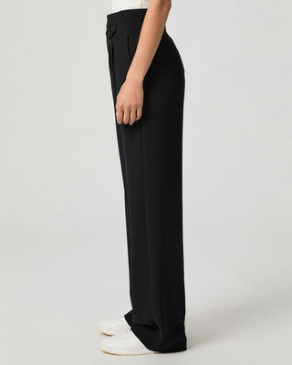 Brigida Pant, Black