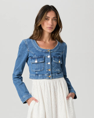 Kiara Jacket, Passage