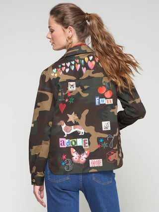 Olivia Jacket, Graffiti