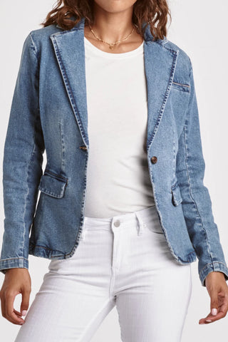 Minah Jacket, Santos